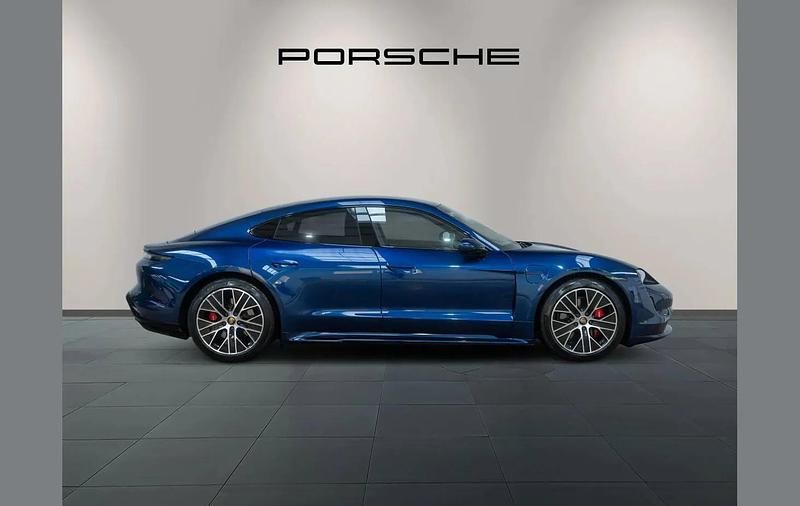 Used Porsche Taycan 419 kW (571 HP) 2021 Blue Sedan