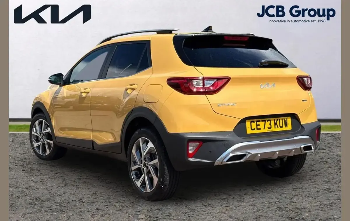 Used Kia Stonic GT-Line S 117 HP (86 kW) 2023 Yellow SUV