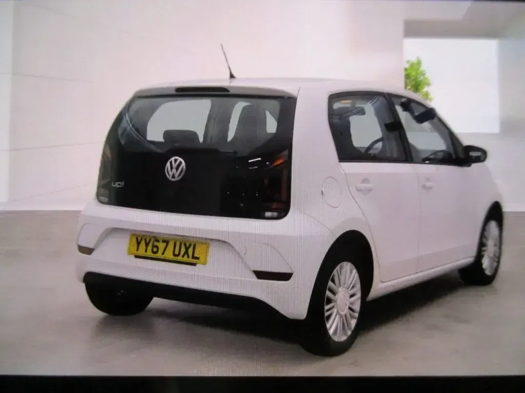 Used VW up! move up! 60 HP (44 kW) 2017 White Hatchback