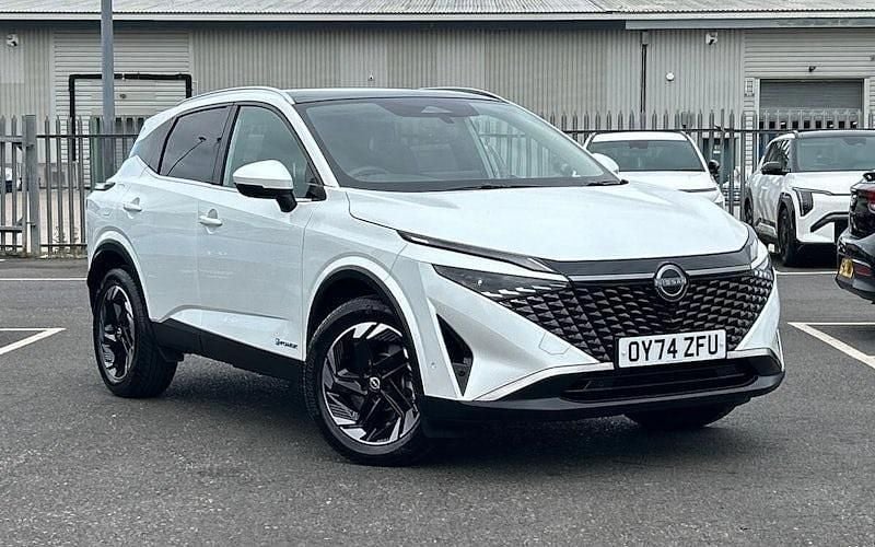 White Used 2024 Nissan Qashqai N-Connecta SUV | £24,772 (Fair price) - Image 1/4