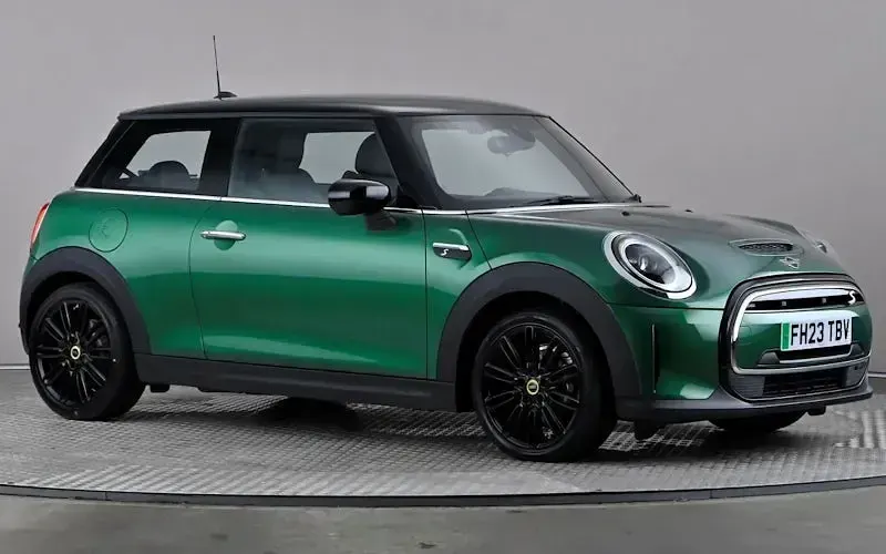 Used Mini Cooper S Level 2 135 kW (184 HP) 2023 Hatchback