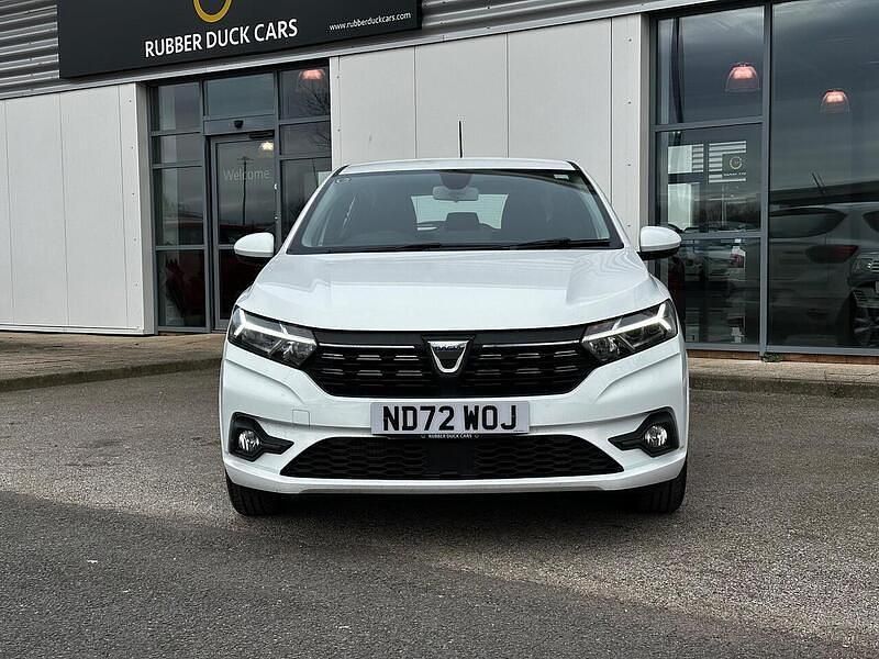 Used Dacia Sandero Comfort 91 HP (66 kW) 2022 White Hatchback