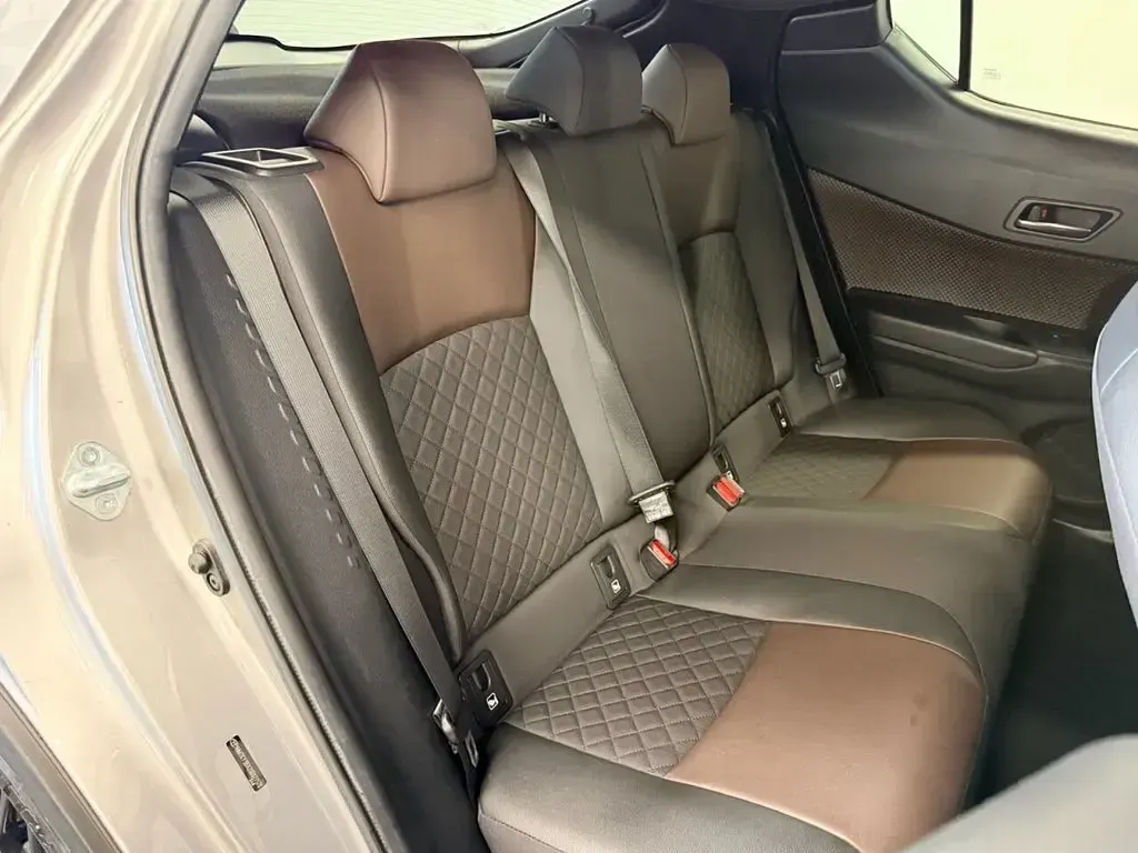 Used Toyota C-HR 115 HP (84 kW) 2018 Grey SUV