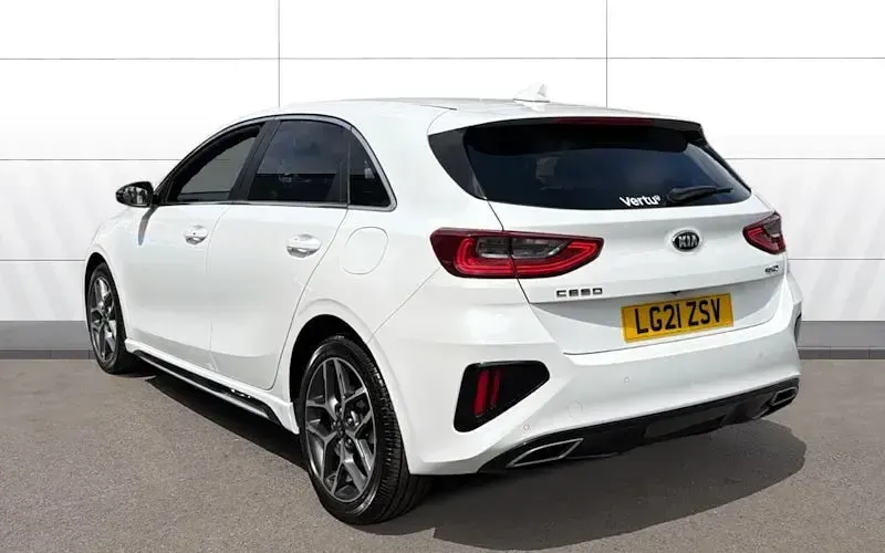 Used Kia Ceed GT-Line 136 HP (100 kW) 2021 White Hatchback