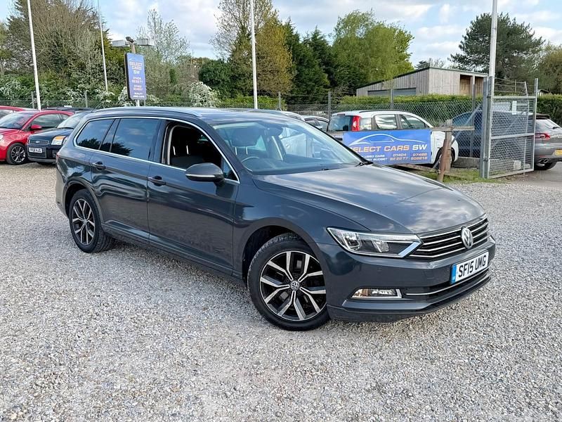 Begagnad VW Passat Business 2015 Grå Kombi