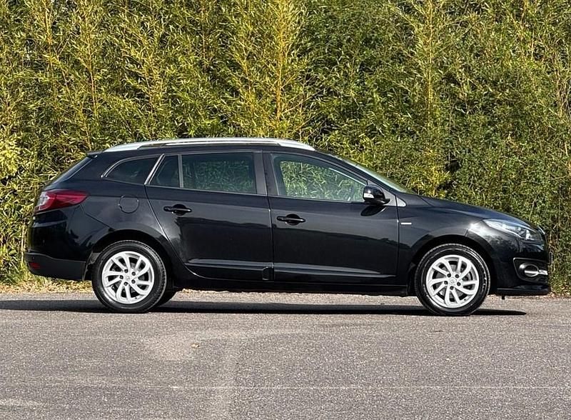 Used Renault Mégane GrandTour LIMITED 110 HP (80 kW) 2015 Black Estate