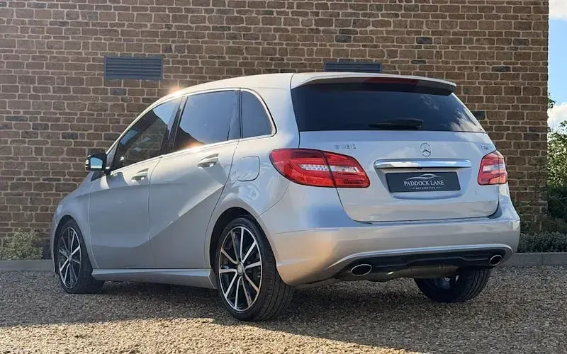 Used Mercedes B180 109 HP (80 kW) 2014 Hatchback