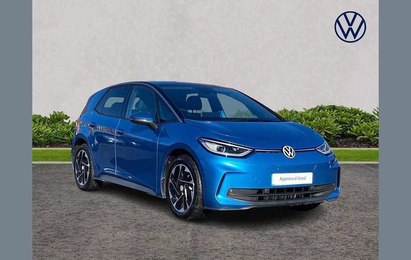 Blue Used 2024 VW ID.3 Pro Hatchback | £24,500 - Image 1/4