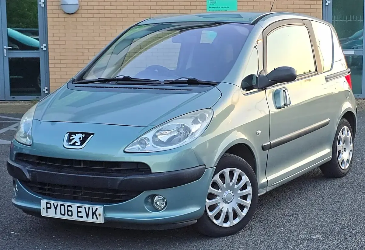 Used Peugeot 1007 2006 Grey MPV