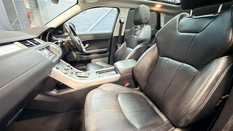 Used Land Rover Range Rover evoque SE 2015 Black Estate