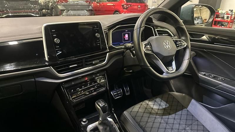 Used VW T-Roc R-line 190 HP (139 kW) 2022 Petrol blue metallic SUV