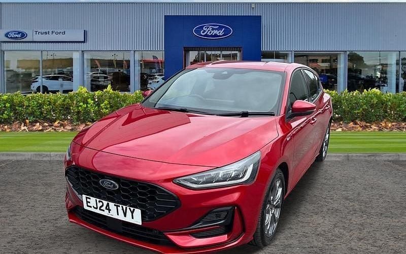 Used 2025 Ford Focus ST-Line Hatchback | £20,995 (Fair price) - Image 1/4