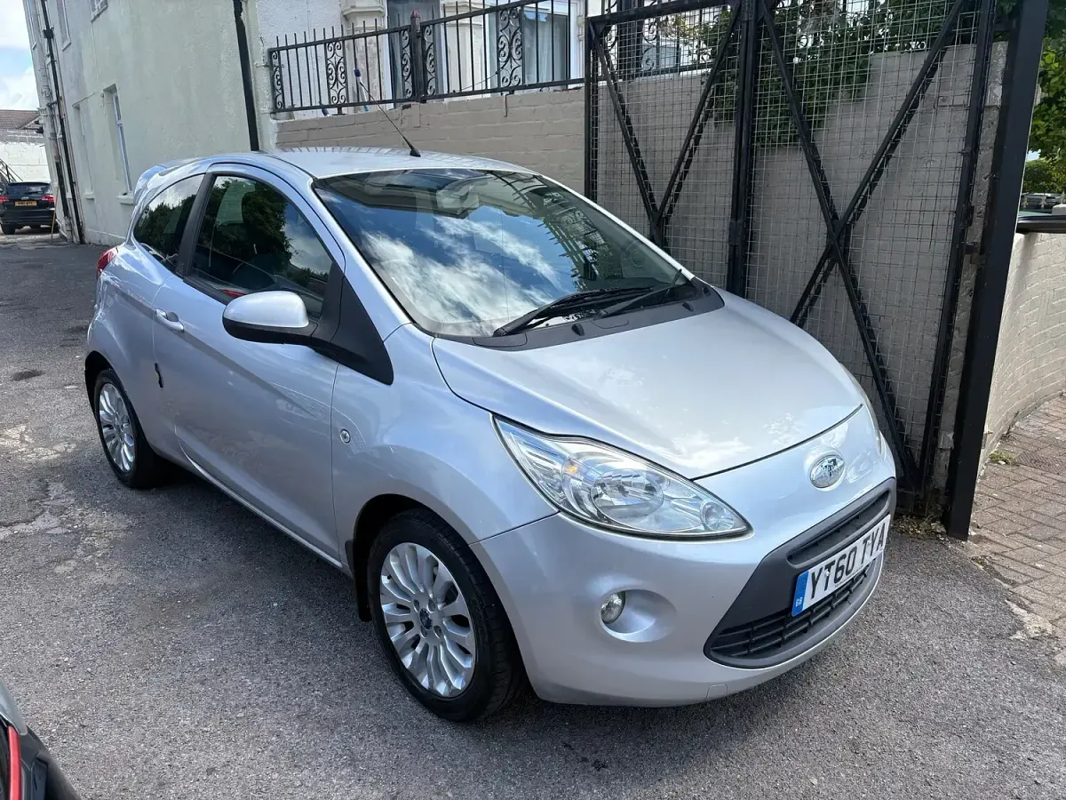 Used Ford Ka Zetec 69 HP (50 kW) 2010 Silver Hatchback