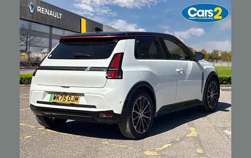 Usado Renault R5 Iconic 110 kW (150 HP) 2025 Branco Citadino