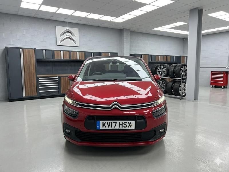 Used Citroën Grand C4 Picasso Touch 2017 Red MPV