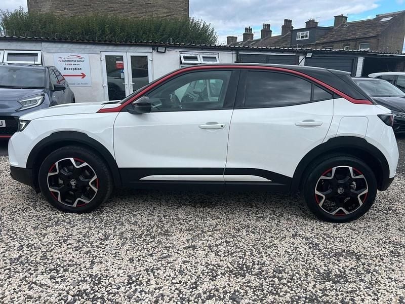 Second-hand Vauxhall Mokka 100 kW (136 CP) 2024 Alb SUV