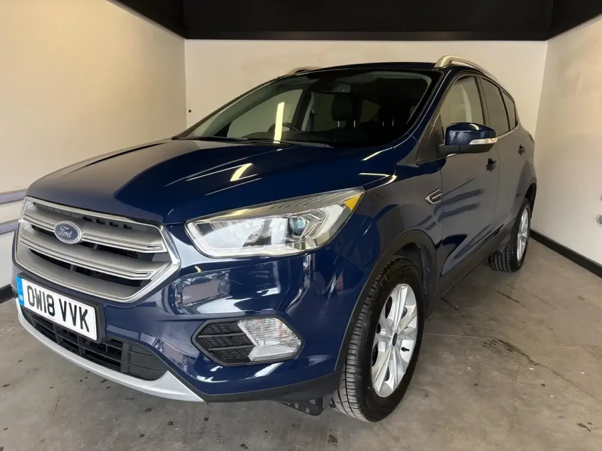 Usado Ford Kuga Titanium 120 CV (88 kW) 2018 Azul SUV