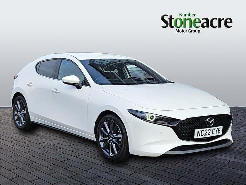 Used Mazda 3 Inclusive 120 HP (88 kW) 2022 White Hatchback