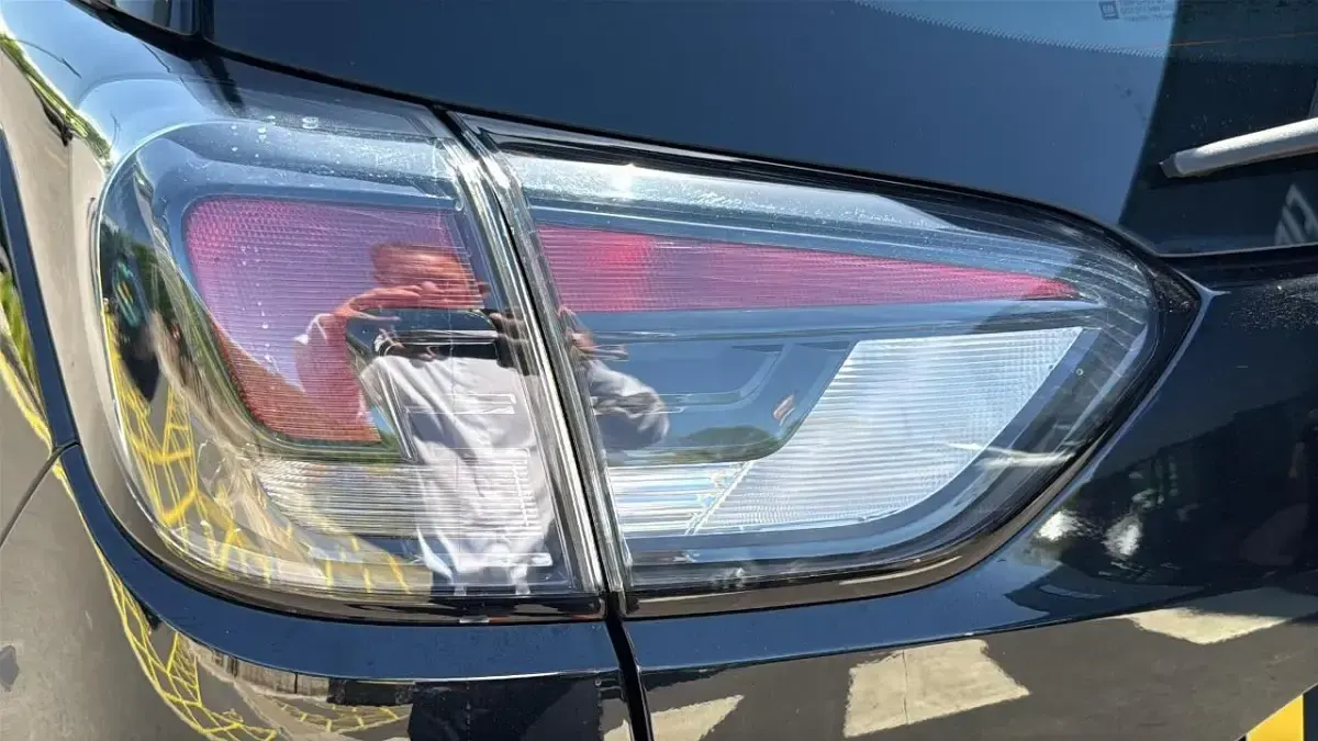 Usado Vauxhall Crossland S 128 CV (94 kW) 2022 Negro SUV
