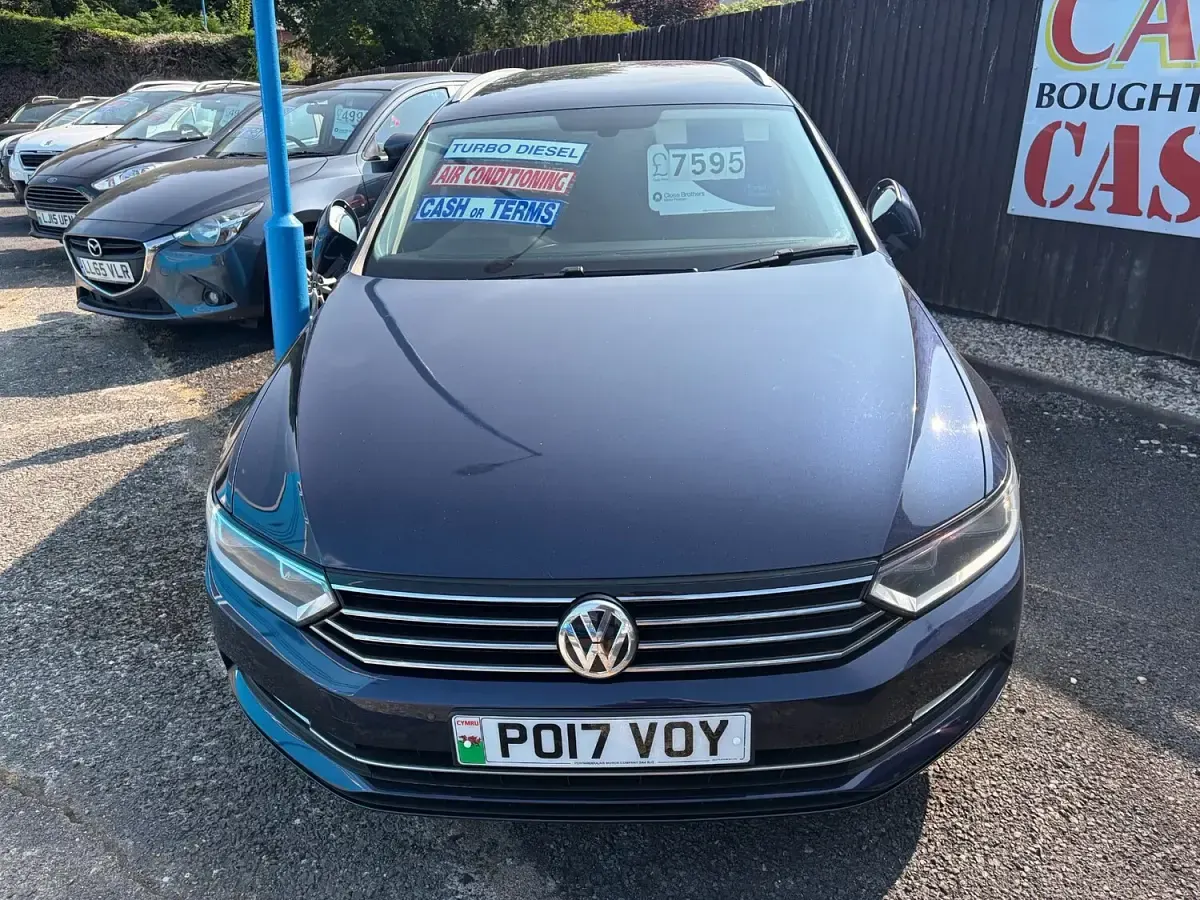 Used VW Passat Business 150 HP (110 kW) 2017 Blue Estate
