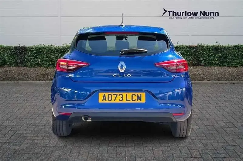 Używany Renault Clio V Evolution 90 KM (66 kW) 2023 Niebieski Hatchback