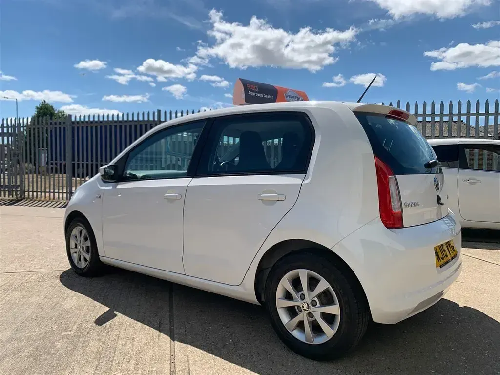 Used Skoda Citigo Elegance 2015 White Hatchback