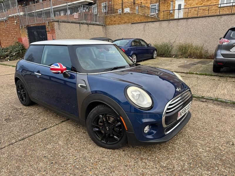 Grey Used 2025 Mini Cooper SD Hatchback | £8,000 - Image 1/4