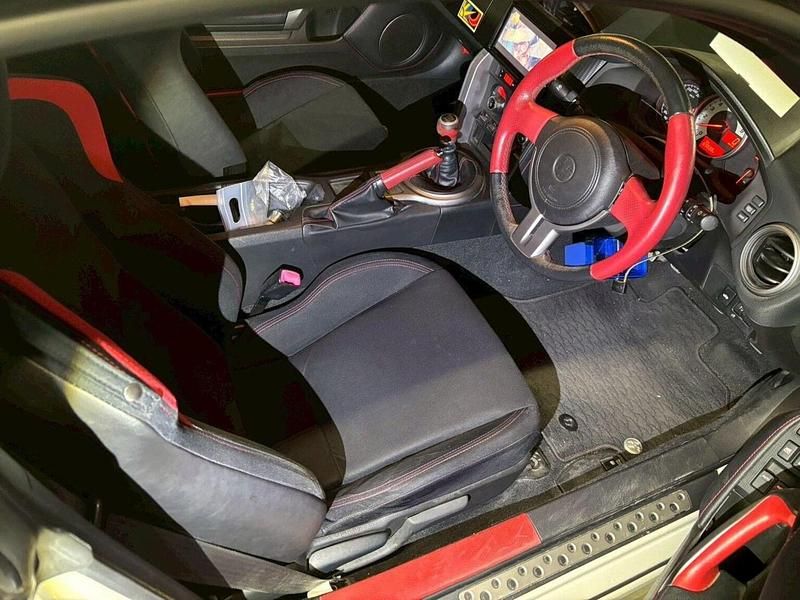 Used Toyota GT86 GT 200 HP (147 kW) 2013 White Coupe