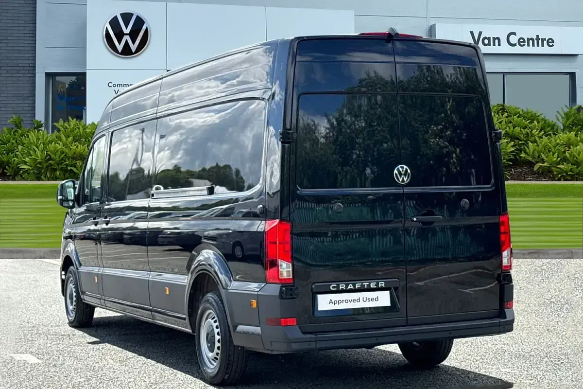 New VW Crafter S 177 HP (130 kW) 2026 Black Van