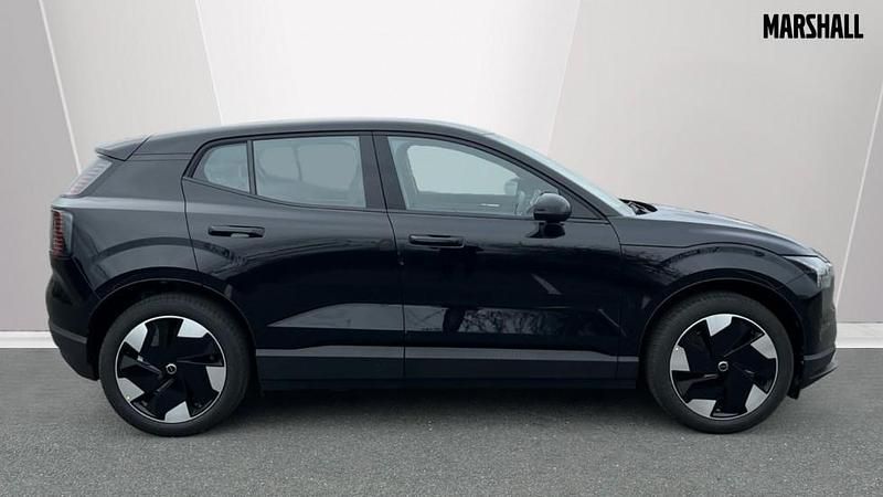 New Volvo EX30 Plus 200 kW (272 HP) 2026 Metallic  onyx black SUV