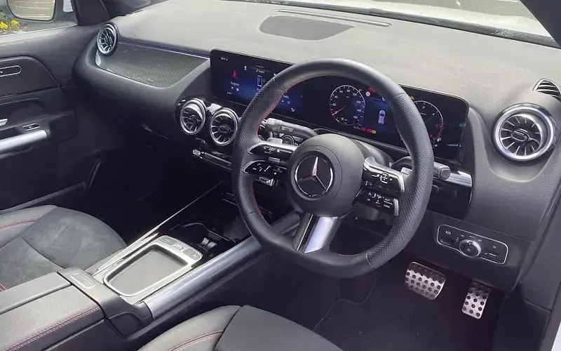 Used Mercedes GLA220 Executive 190 HP (139 kW) 2024 White SUV