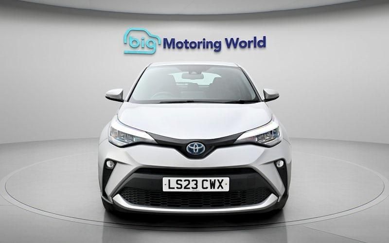 Used Toyota C-HR 122 HP (89 kW) 2023 SUV