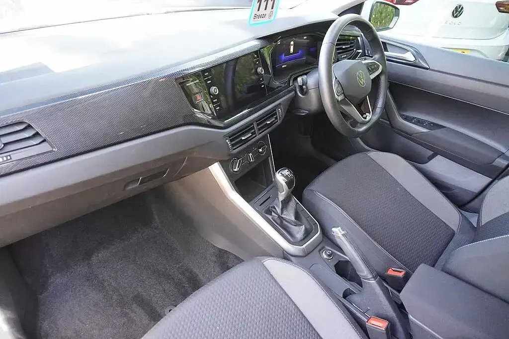 Used VW Polo 80 HP (58 kW) 2024 Hatchback