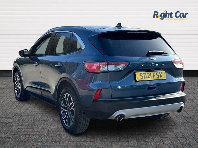 Usado Ford Kuga Titanium 150 CV (110 kW) 2021 Azul SUV