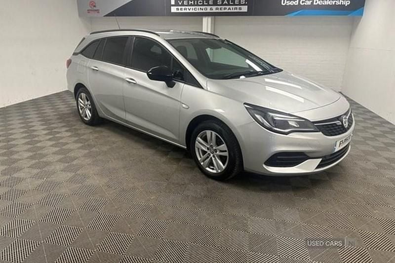 Used 2022 Vauxhall Astra Business Edition Estate | £8,950 (Good price) - Image 1/1