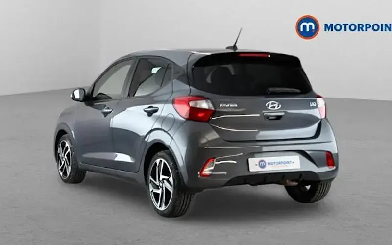 Used Hyundai i10 Premium 84 HP (61 kW) 2023 Hatchback