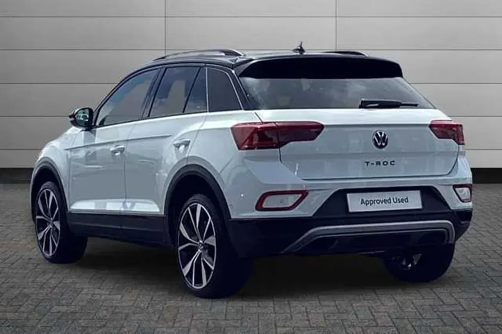 New VW T-Roc Design 150 HP (110 kW) 2026 White SUV