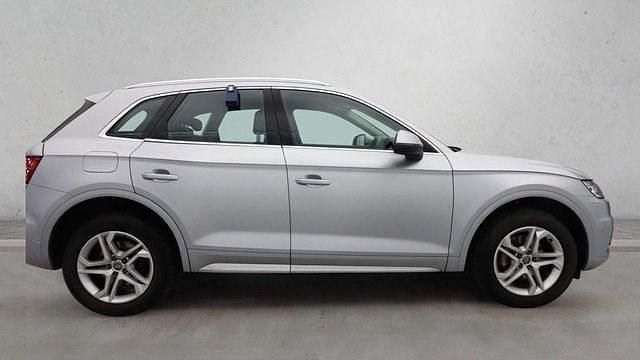 Used Audi Q5 Design 190 HP (139 kW) 2017 Silver SUV