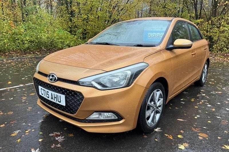 Orange Used 2015 Hyundai i20 SE Hatchback | £5,995 (Fair price) - Image 1/1