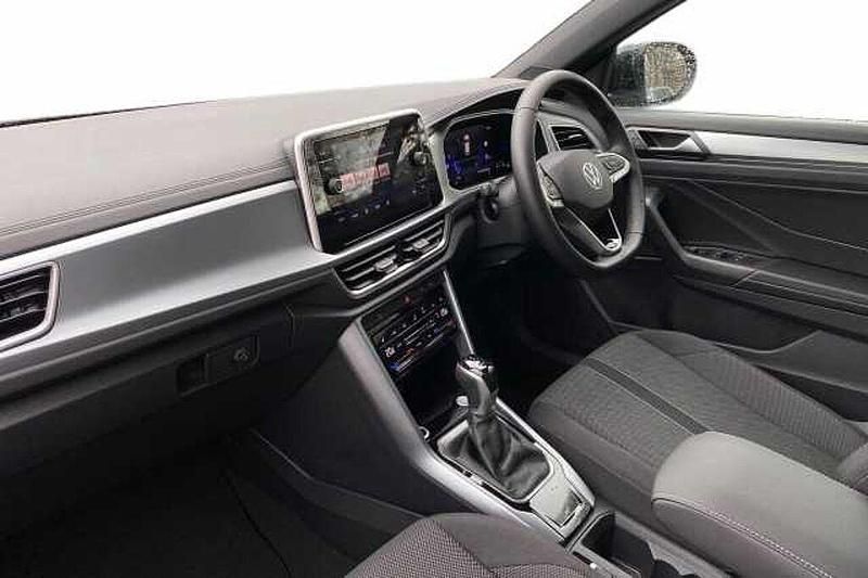 New VW T-Roc 148 HP (108 kW) 2025 SUV