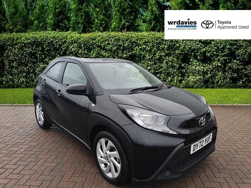 Black Used 2022 Toyota Aygo X PURE SUV | £14,495 - Image 1/4