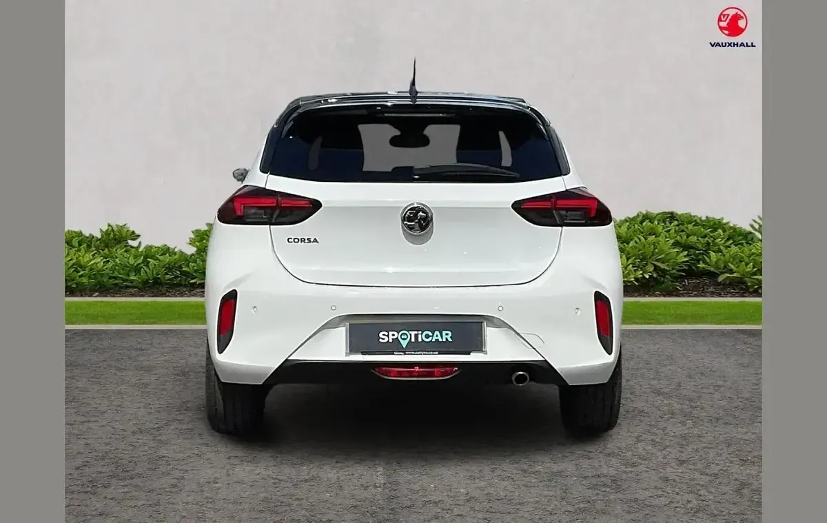 Used Vauxhall Corsa GS Line 99 HP (72 kW) 2022 White Hatchback