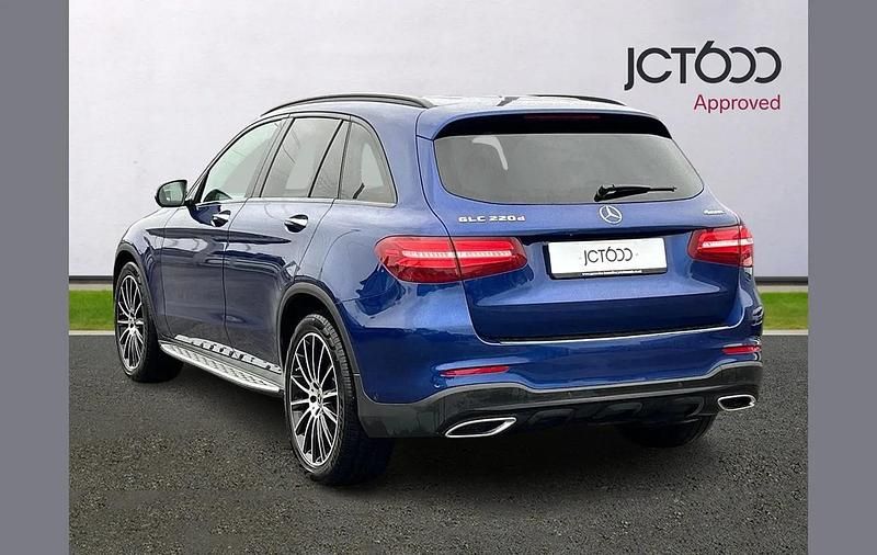 Used Mercedes GLC220 AMG 168 HP (123 kW) 2019 Blue SUV