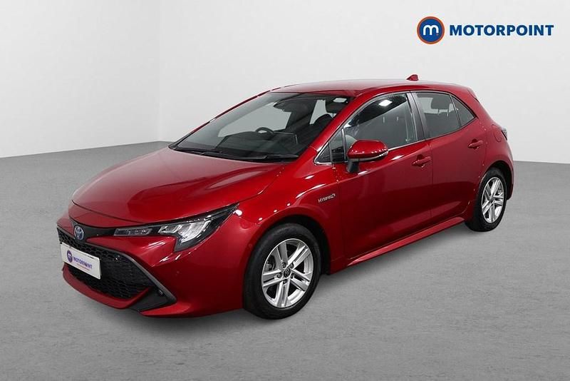 Used Toyota Corolla 122 HP (89 kW) 2021 Red Hatchback