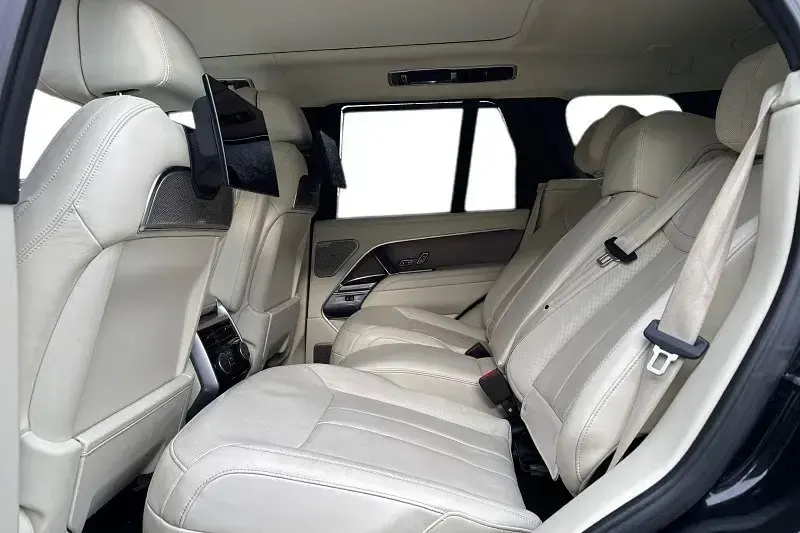 Używany Land Rover Range Rover First Edition 2022 Czarny SUV