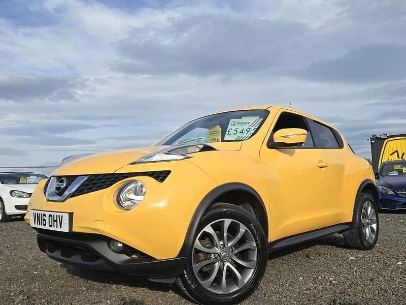 Used Nissan Juke Tekna 110 HP (80 kW) 2016 Yellow SUV