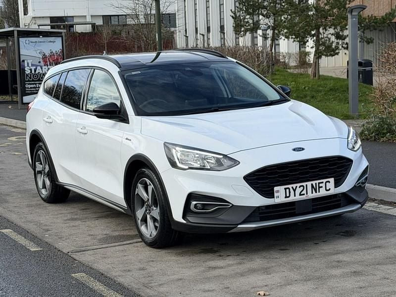 Used Ford Focus Active 125 HP (91 kW) 2021 White Estate