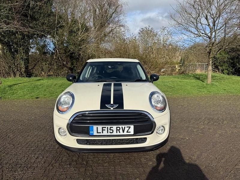Used Mini ONE Hatch 102 HP (75 kW) 2015 White Hatchback