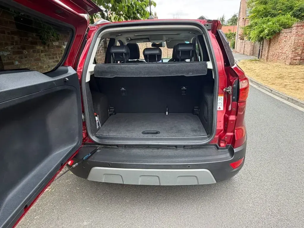 Used Ford Ecosport Titanium 100 HP (73 kW) 2018 Red SUV