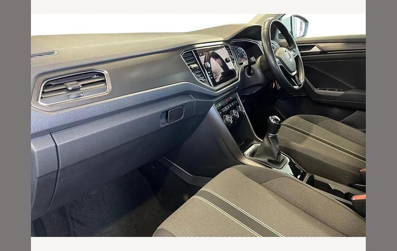 Used VW T-Roc Design 150 HP (110 kW) 2018 Blue SUV